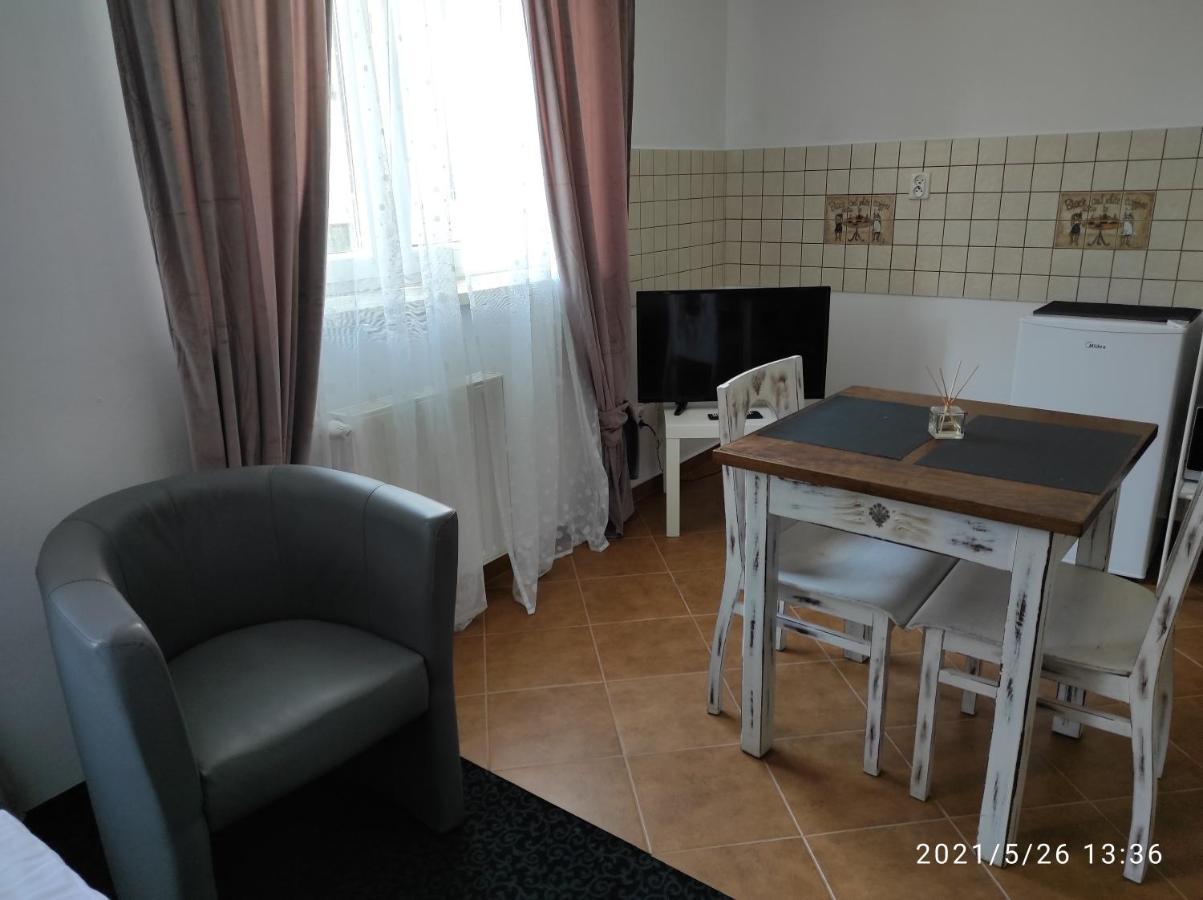 Harmonica Premium Apartment Nowy Sacz Exterior photo
