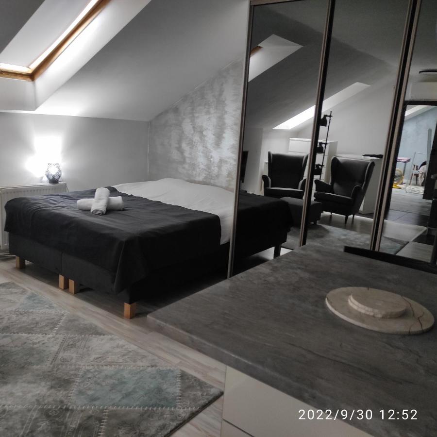 Harmonica Premium Apartment Nowy Sacz Exterior photo
